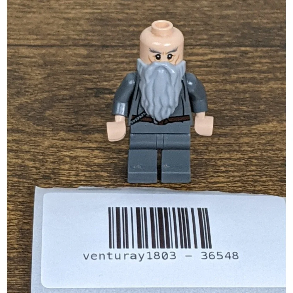 LEGO Wizard Minifigure – Grey Beard & Robes – Fantasy‎ Castle Theme